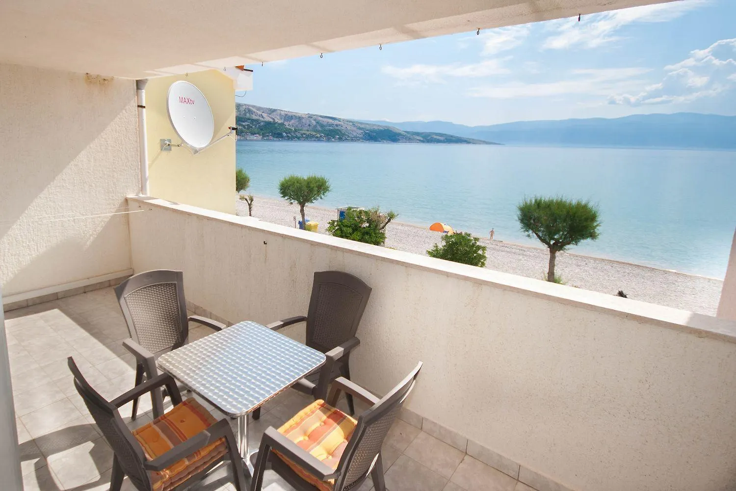 Direkt An Der Kristallklaren Adria Gelegen Baška