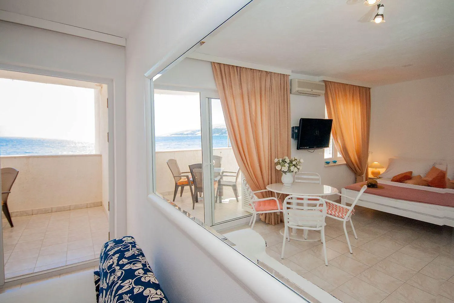 Direkt An Der Kristallklaren Adria Gelegen Baška Apartamento